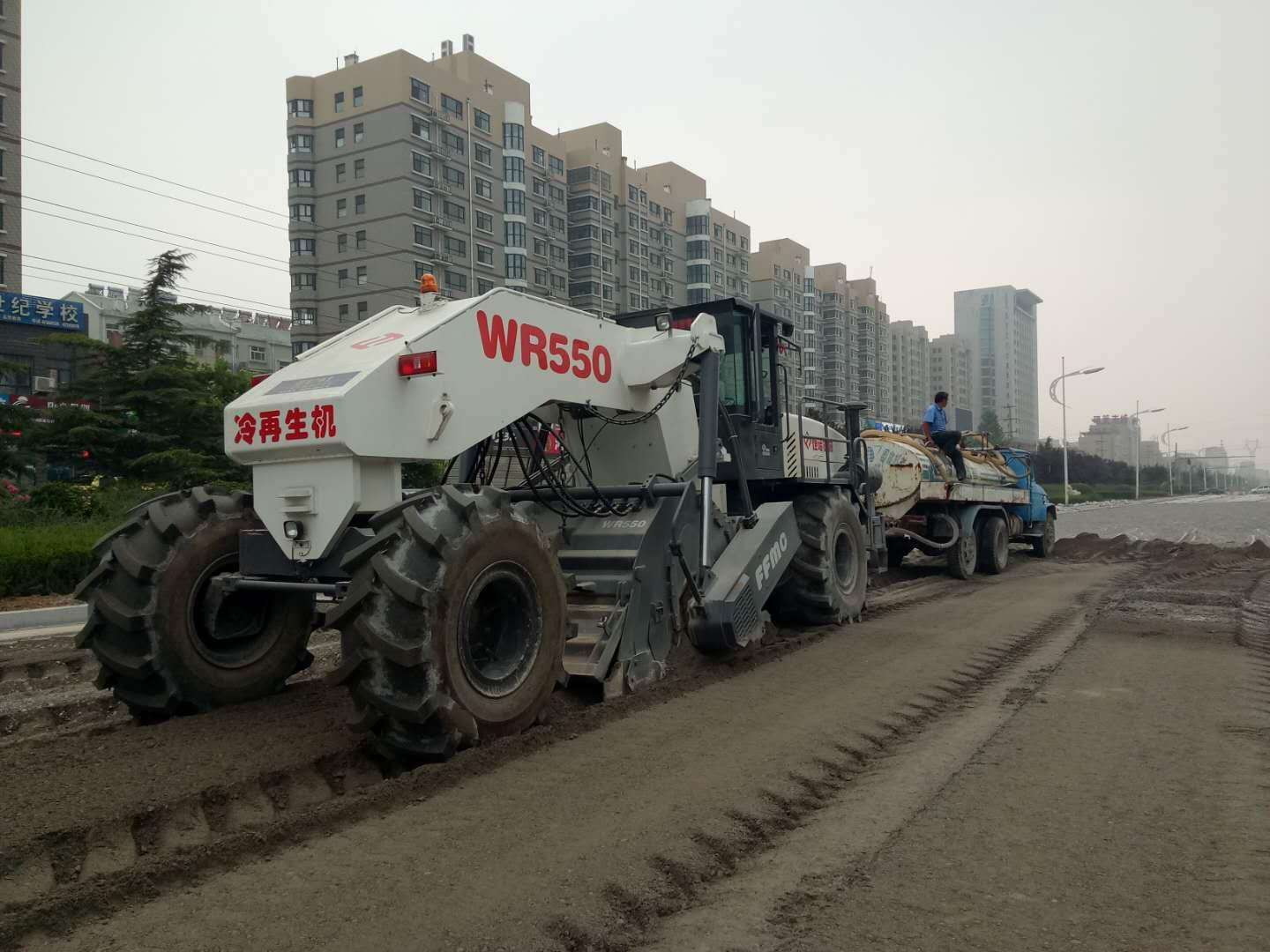 冷再生機(jī)水穩(wěn)層施工要注意什么？